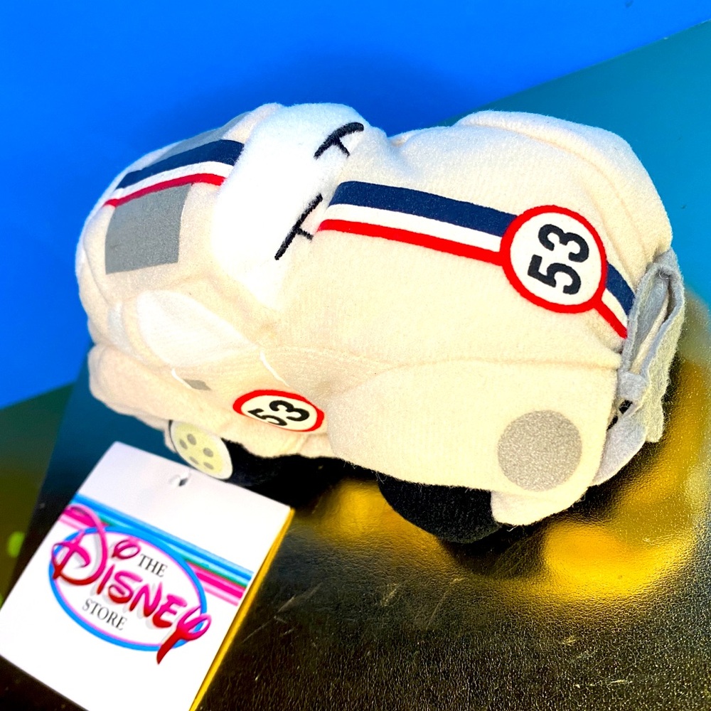 DISNEY STORE NWT ViNTAGE 1990’s COLLECTIBLE HERBIE LOVE BUG BEAN BAG PLUSH